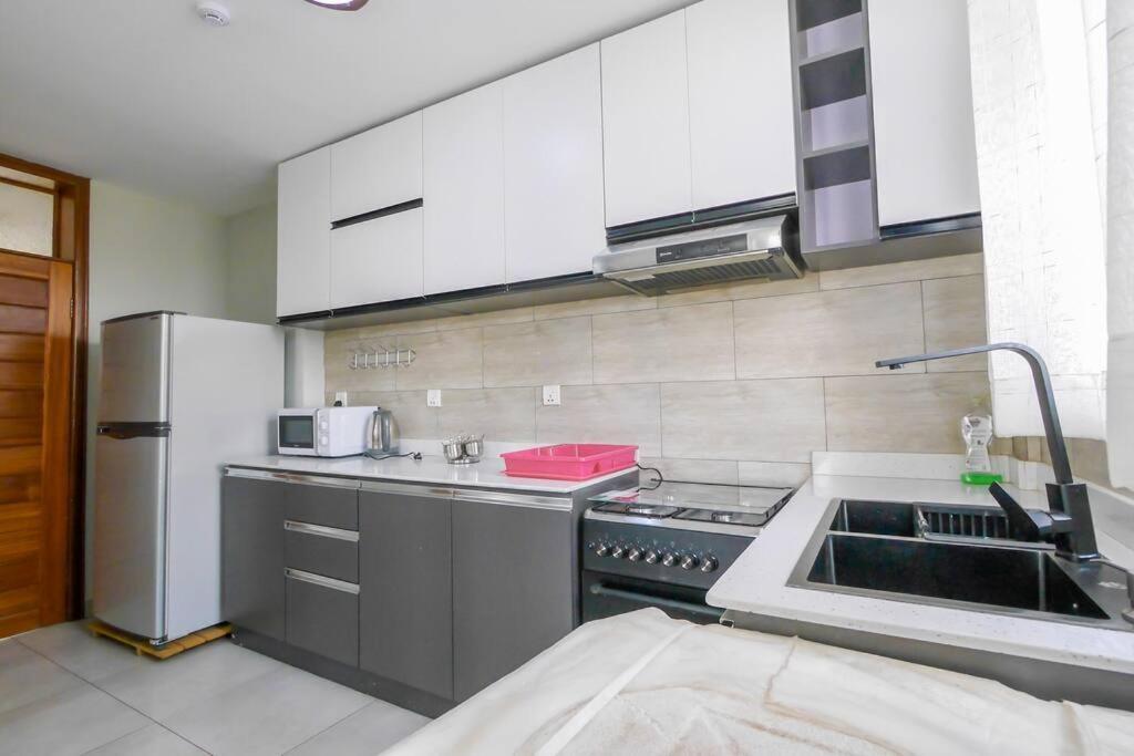 Ultra Modern Apartment In Nyarutarama 키갈리 외부 사진