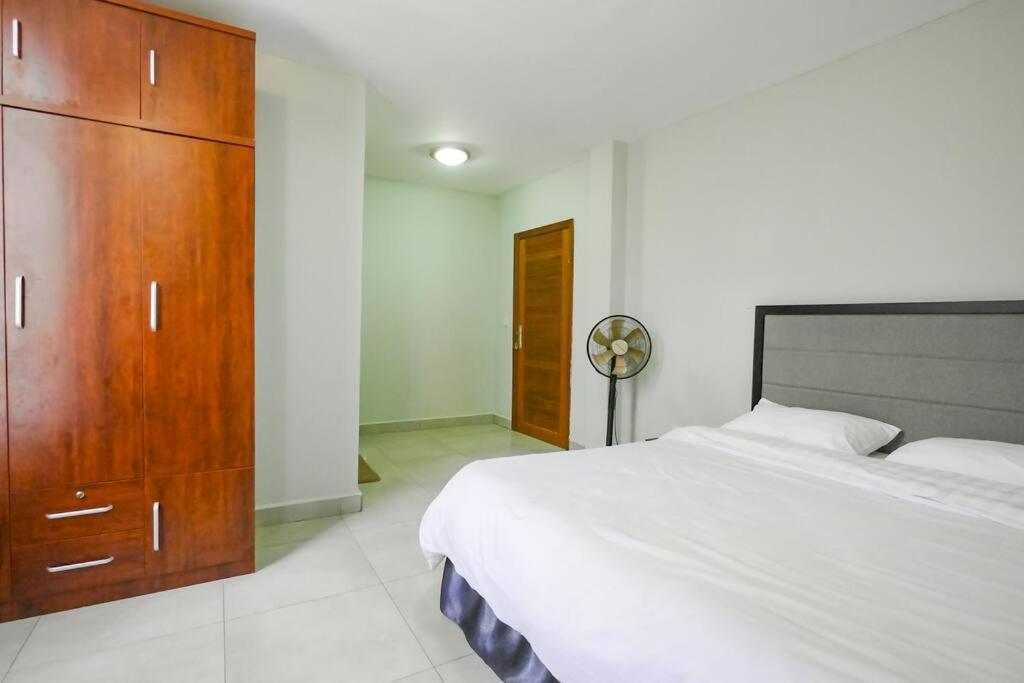 Ultra Modern Apartment In Nyarutarama 키갈리 외부 사진